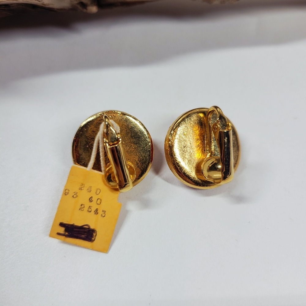 Richelieu Stardust Red Enamel Faux Pearl Button Earrings‎ Clip On Orig Tags - Picture 5 of 8